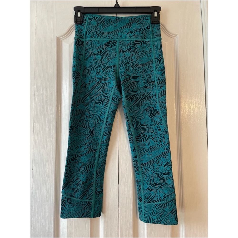 Lululemon Crops